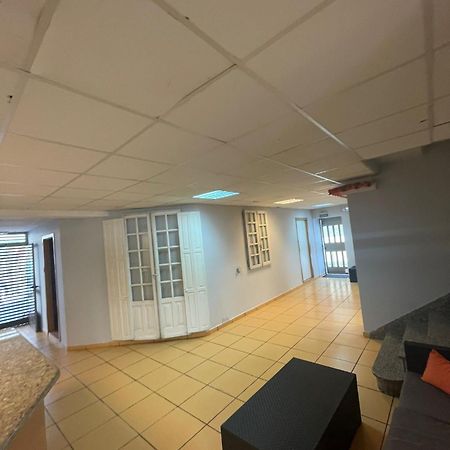 Hostel Cangas Bagian luar foto