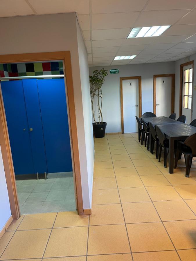 Hostel Cangas Bagian luar foto