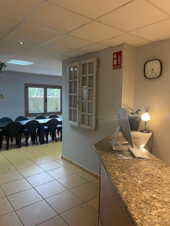 Hostel Cangas Bagian luar foto