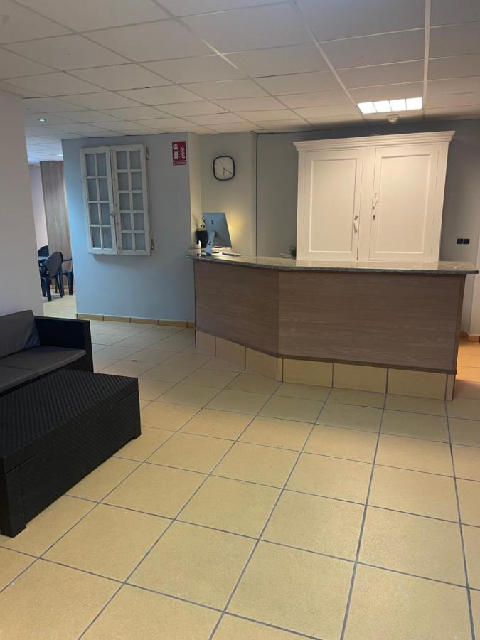 Hostel Cangas Bagian luar foto