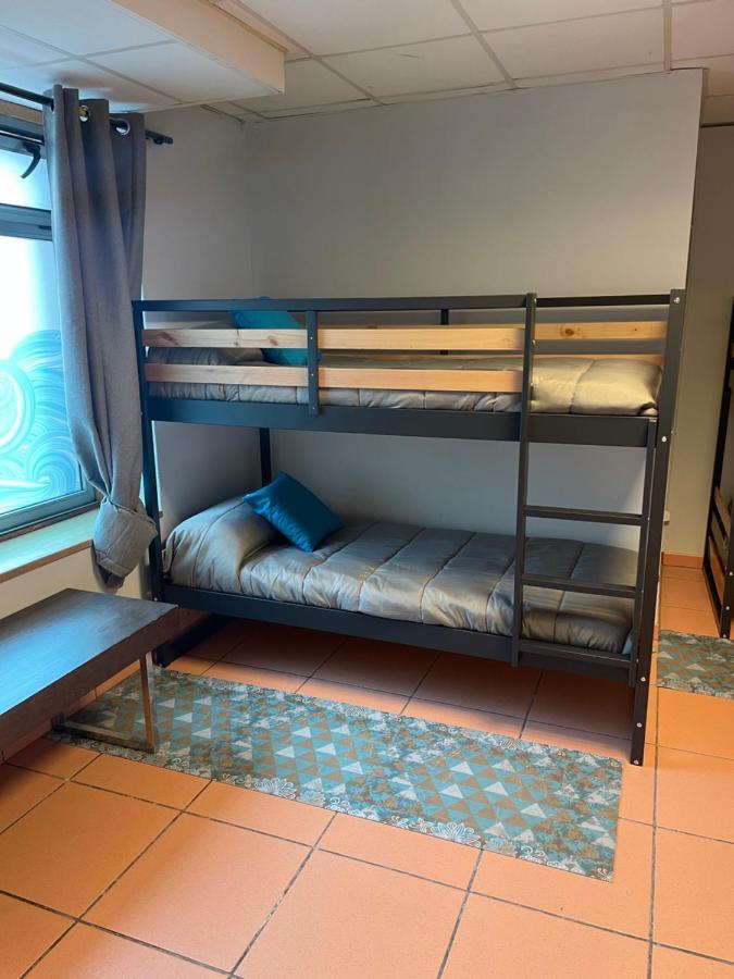 Hostel Cangas Bagian luar foto
